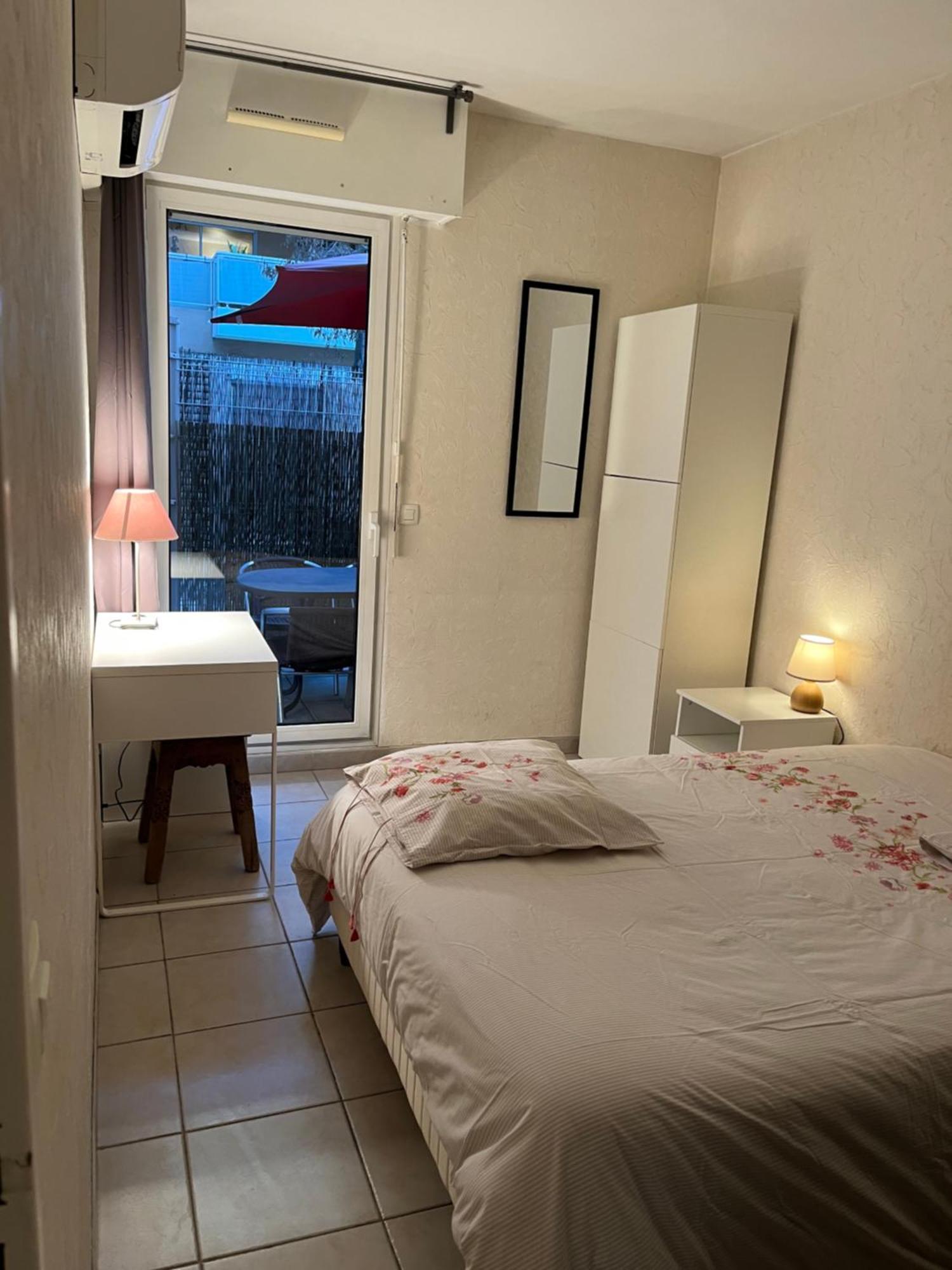 Appartement T2 Avec Terrasse Centre Ville D'Aix En Provence آيكس أومبروفينس المظهر الخارجي الصورة